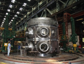 Завершена сборка верхнего полукорпуса реактора для блока №1 Белорусской АЭС