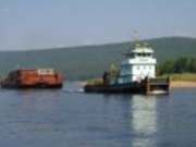 В Якутии продолжается завоз топливно-энергетических ресурсов в навигацию 2015 года