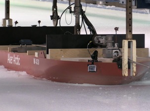 Ледоколы для Новопортовского месторождения прошли модельные испытания