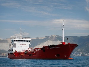 «Газпром нефть» на 3% увеличила розничные продажи судового топлива в первом полугодии 2015 года