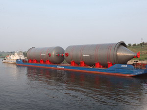 Волгограднефтемаш отправил на Омский НПЗ уникальные коксовые камеры