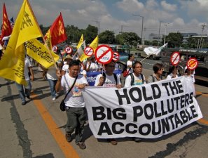 Филиппины обвиняеют сырьевые компании в нарушении прав человека из-за глобального потепления