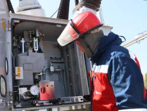 «Россети Сибирь» заменили в Омской области 2,5 тысячи опор ЛЭП