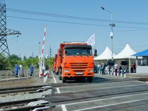 НИПИГАЗ построил железнодорожный переезд в рамках модернизации Омского НПЗ