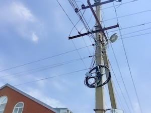 «Россети Кубань» пресекает незаконные подвесы линий связи на опорах ЛЭП