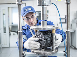 «Газпромнефть-Битумные материалы» за полгода увеличила реализацию инновационных битумов на 50%