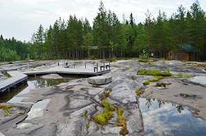 «Россети» обеспечили электроэнергией карелький музей «Залавруга» наскальных рисунков-петроглифов