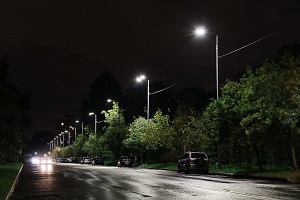 В Санкт-Петербурге современное освещение дошло до Червонного Казачества