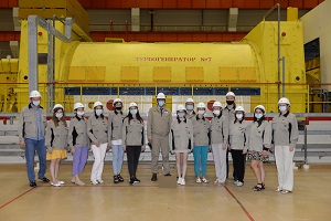 14 сотрудников Екатеринбургского метрополитена приехали на Белоярскую АЭС для ознакомления с работой станции