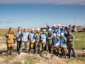 Волонтёры «Чистой Арктики» и надымские газовики ликвидируют экологический ущерб прошлых лет на Харасавэе