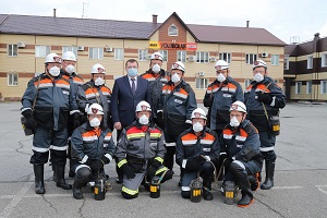 19 работников Распадской угольной компании получили «Шахтерскую славу» и медали