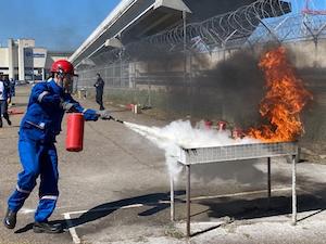 На Чебоксарской ГЭС состязались пожарные-добровольцы
