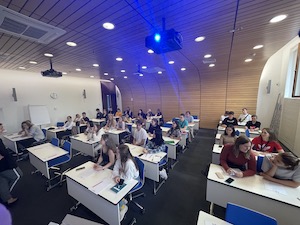 Амурские школьники проведут каникулы вместе с СИБУРом в Санкт-Петербурге