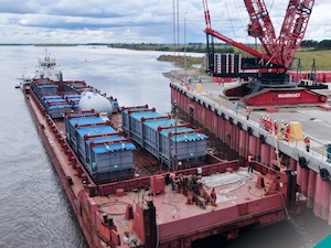 На Амурский ГХК доставлена первая в 2022 году партия крупногабаритного и тяжеловесного оборудования