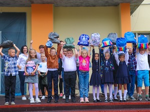 Волонтёры Фонда «Восточный Порт» присоединились к акции «Собери ребёнка в школу»