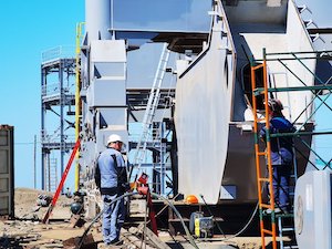 В угольном порту Шахтерск смонтировали основание для стакера-реклаймер