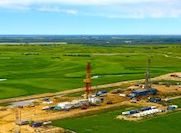 «РН-Юганскнефтегаз» в 2,5 раза увеличил дебит горизонтальной скважины благодаря технологии «фишбон»