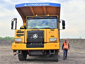 На «Шахте №12» приступили к работе три новых автосамосвала грузоподъемностью 60 тонн