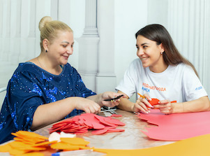 В отдаленном районе Омска при поддержке ОНПЗ появился семейный коворкинг