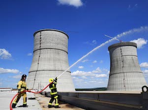 На стройплощадке Курской АЭС-2 отработали навыки пожаротушения