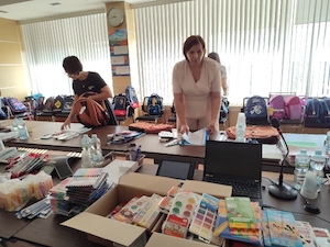 Волонтеры Саратовской ГЭС помогли подготовиться к учебному году детям из подшефной школы