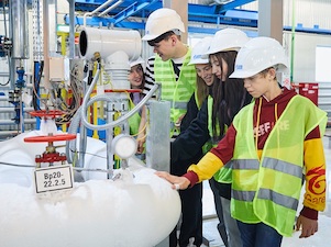 Якутские школьники побывали на Чаяндинском нефтегазоконденсатном месторождении