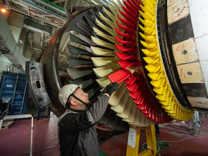 Ново-Салаватская ТЭЦ вывела в ремонт газовую турбину фирмы Siemens