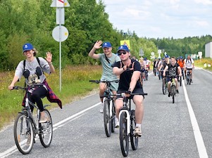 Участники атомного велопробега убедились в экологической безопасности Белоярской АЭС