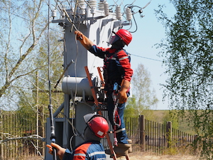 «Омскэнерго» заменит более 2 200 опор ЛЭП