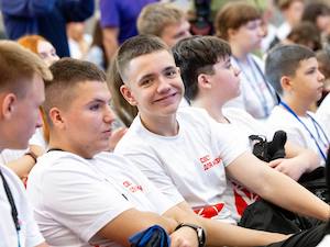 Минэнерго России организовало патриотическую экскурсию для школьников из Горловки