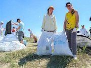 Волонтеры «Сахалинморнефтегаз-Шельф» привели в порядок Анивский пляж