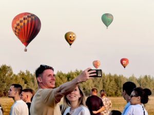 «Роснефть» представила туристические маршруты на первом фестивале воздухоплавания Оренбуржья