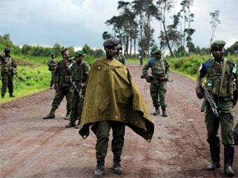Конголезского офицера уволили за пьянство с врагами