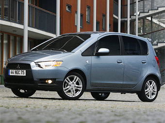 В России начались продажи обновленного Mitsubishi Colt