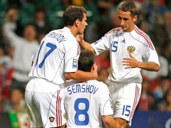 Сборная России победила Уэльс в отборочном матче ЧМ-2010
