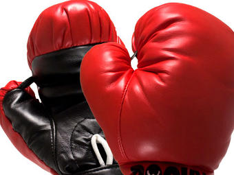 Белорусский боксер выиграл бой со сломанным носом