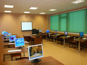 Нижневартовская ГРЭС подарила «Спектру» компьютерный класс