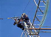 МЭС Центра меняют грозотрос на линии Елец Правая