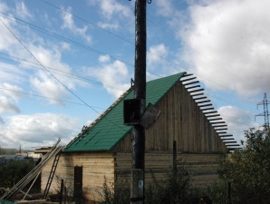 В Кузбассе самострой под ВЛ едва не привел к трагедии