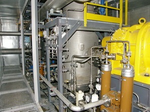 Центральный пункт сбора нефти Талаканского месторождения оснащается компрессорной станцией низких ступеней сепарации