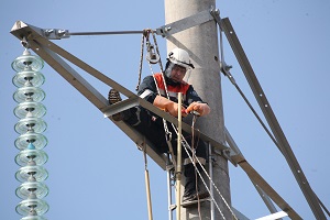 ФСК ЕЭС зааменила изоляторы на ЛЭП Волгоградской и Астраханской областей