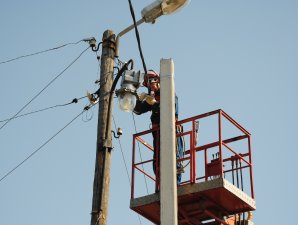 «Оренбургэнерго» направило около 17 миллионов рублей на ремонт электросетей в Орске
