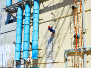 На Ростовской АЭС красят главный корпус строящегося энергоблока №4