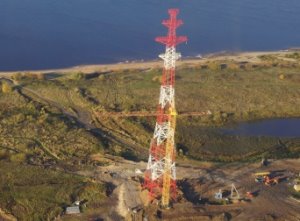 «Нижновэнерго» выполняет переход волоконно-оптической линии связи по ЛЭП 110 кВ над Волгой