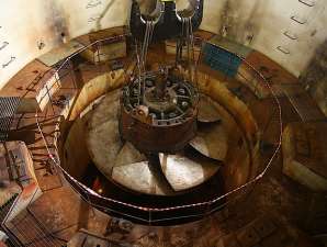 На Верхне-Туломской ГЭС демонтировали рабочее колесо