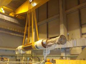 На стройплощадке ЛАЭС переместили в машзал 100-тонный ротор турбины