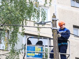 Колпинский район Санкт-Петербурга становится светлее и безопаснее