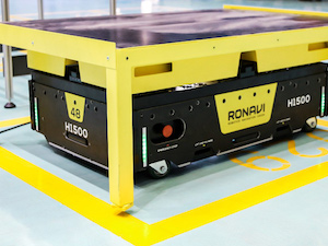 Робот Ронави умеет работать автономно на складах паллетного или стеллажного хранения