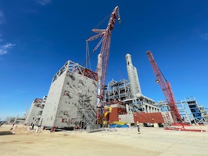 На Амурском ГПЗ началась сборка холодного блока на пятой технологической линии