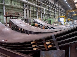 Уралхиммаш отгружает шаровые резервуары для реализации международного проекта в Туле